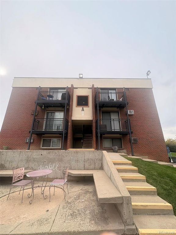 5995 W Hampden Avenue A9, Denver, CO 80227