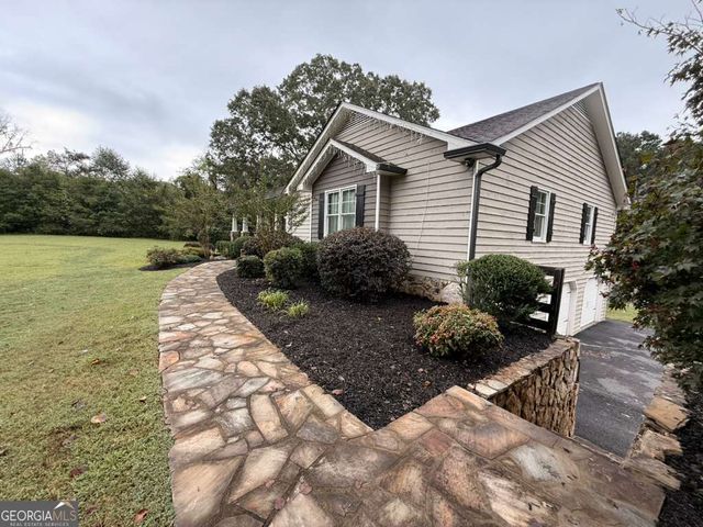 1463 Kellogg Creek Road, Acworth, GA 30102