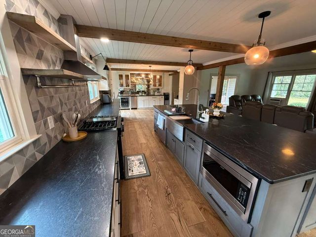 1463 Kellogg Creek Road, Acworth, GA 30102
