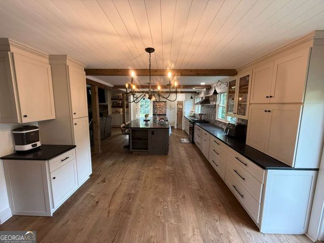 1463 Kellogg Creek Road, Acworth, GA 30102