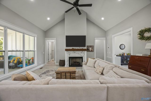 113 Hillsdale Drive, Gurley, AL 35748