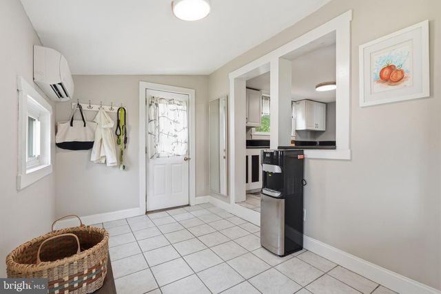 30 HILL AVE, Morrisville, PA 19067