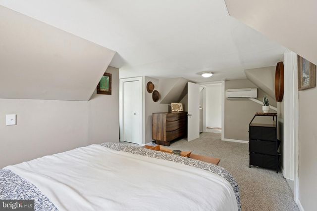 30 HILL AVE, Morrisville, PA 19067