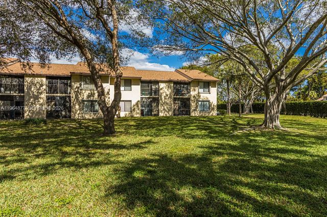 6551 Arleigh Ct 208, Boca Raton, FL 33433