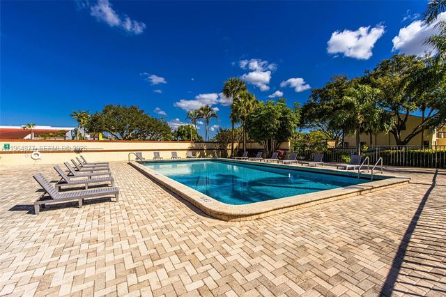 6551 Arleigh Ct 208, Boca Raton, FL 33433