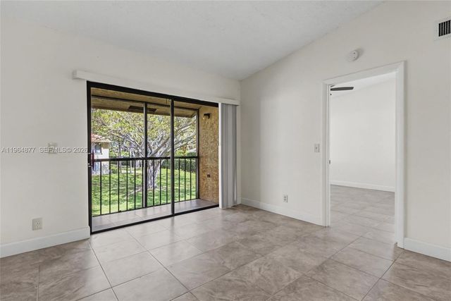 6551 Arleigh Ct 208, Boca Raton, FL 33433