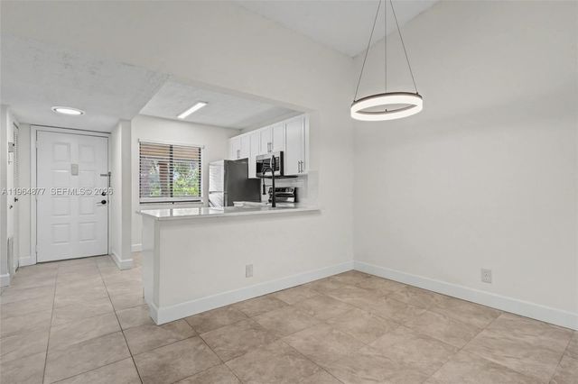 6551 Arleigh Ct 208, Boca Raton, FL 33433