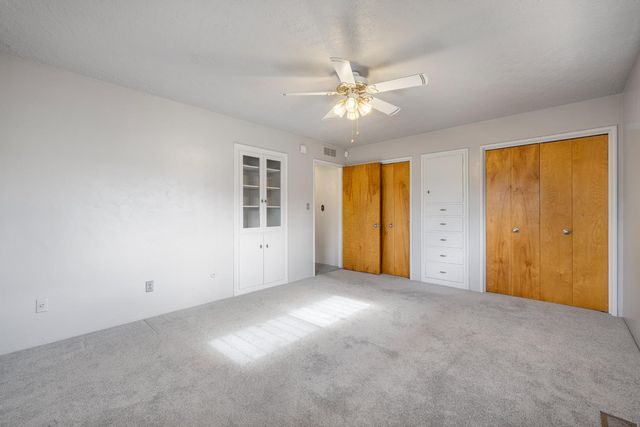 4948 E Townsend Avenue, Fresno, CA 93727