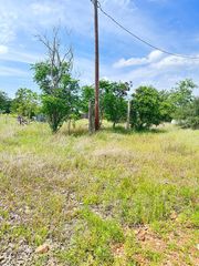 136 Wild Bird LOOP, Smithville, TX 78957