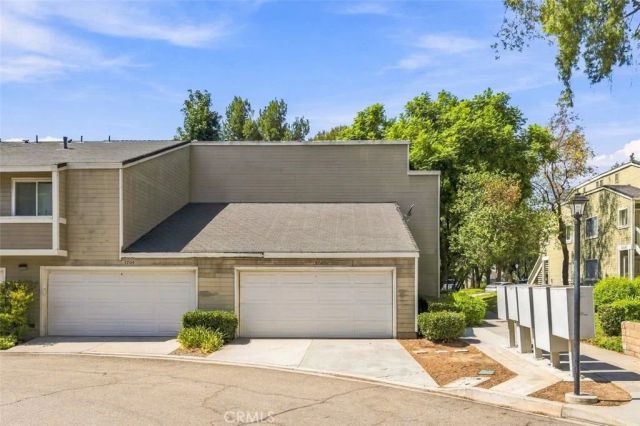 5706 Old Village, Yorba Linda, CA 92887