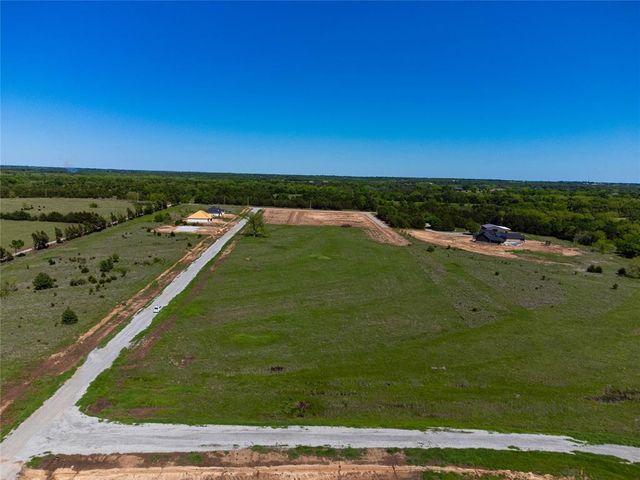 2805 E Cedar Creek Pass, Stillwater, OK 74075
