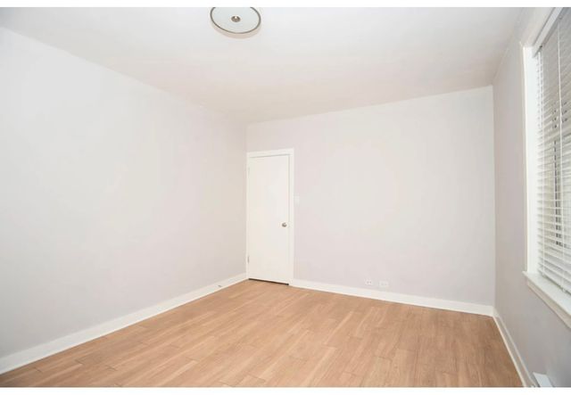 511 W Belmont Avenue 34, Chicago, IL 60657
