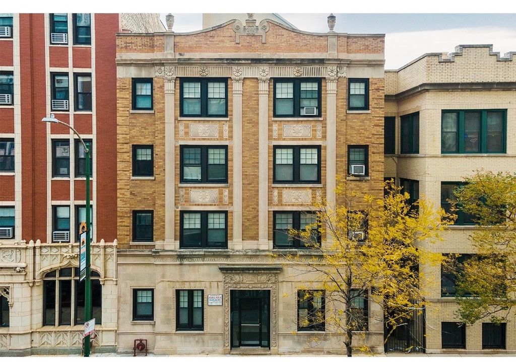 511 W Belmont Avenue 34, Chicago, IL 60657