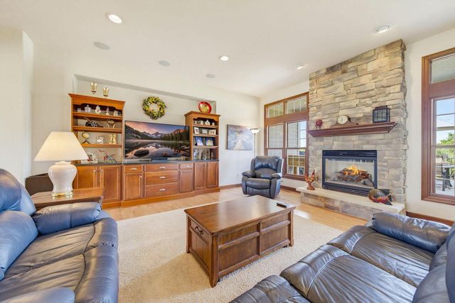 W224S7321 Glenecho ROAD, Big Bend, WI 53103