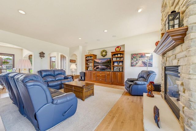 W224S7321 Glenecho ROAD, Big Bend, WI 53103