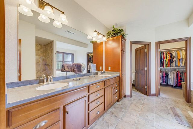 W224S7321 Glenecho ROAD, Big Bend, WI 53103