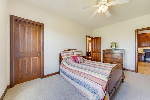 W224S7321 Glenecho ROAD, Big Bend, WI 53103