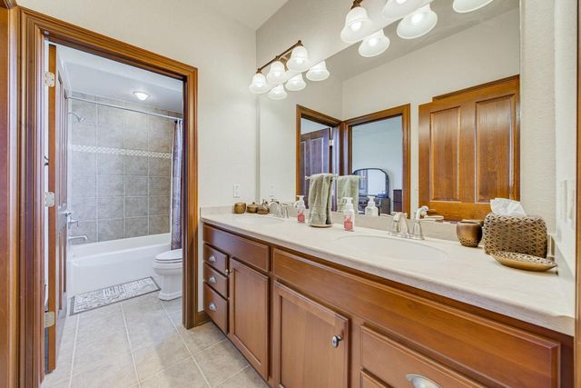 W224S7321 Glenecho ROAD, Big Bend, WI 53103