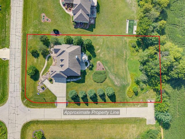 W224S7321 Glenecho ROAD, Big Bend, WI 53103