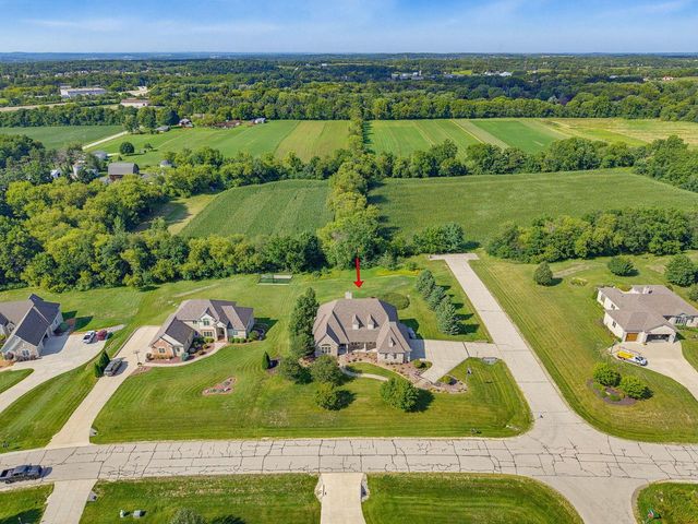 W224S7321 Glenecho ROAD, Big Bend, WI 53103