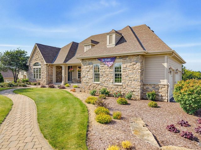 W224S7321 Glenecho ROAD, Big Bend, WI 53103