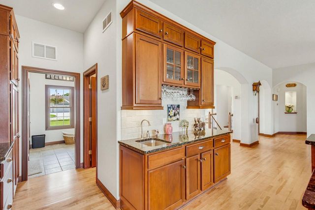 W224S7321 Glenecho ROAD, Big Bend, WI 53103