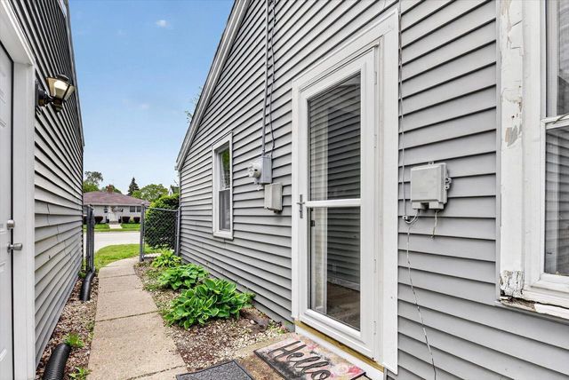 5426 39th AVENUE, Kenosha, WI 53144