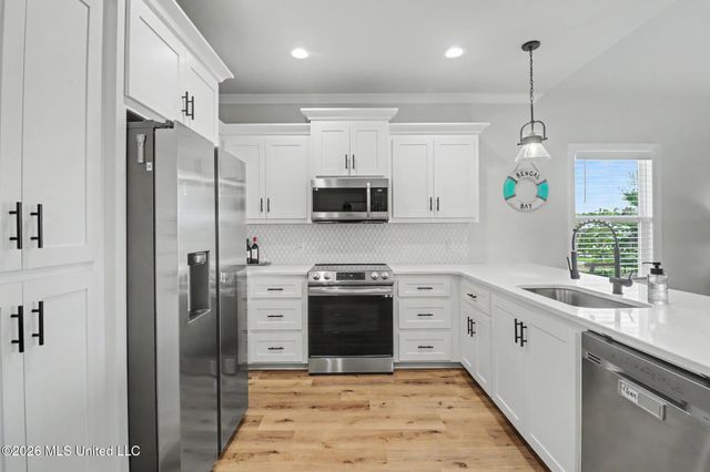 4059 Robin Street, Bay Saint Louis, MS 39520