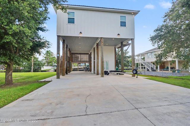 4059 Robin Street, Bay Saint Louis, MS 39520