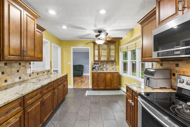 1514 West Swan Street, Springfield, MO 65807