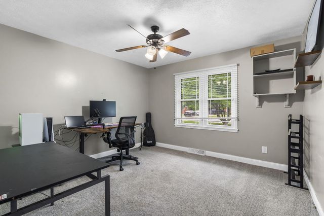 1514 West Swan Street, Springfield, MO 65807