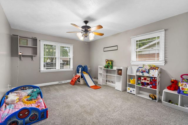 1514 West Swan Street, Springfield, MO 65807