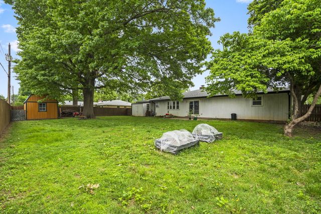 1514 West Swan Street, Springfield, MO 65807
