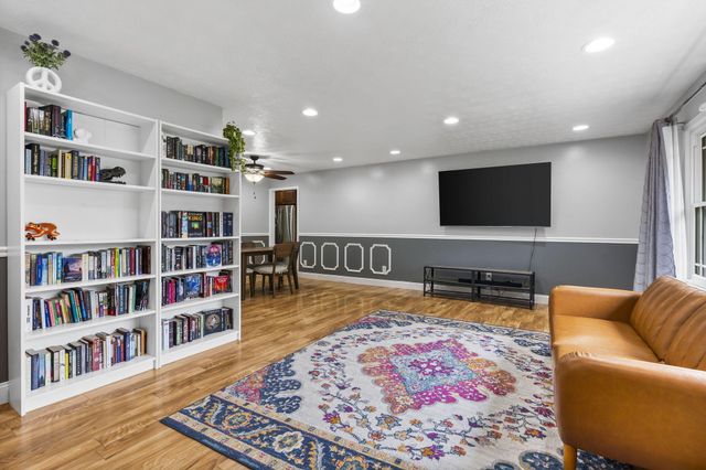 1514 West Swan Street, Springfield, MO 65807