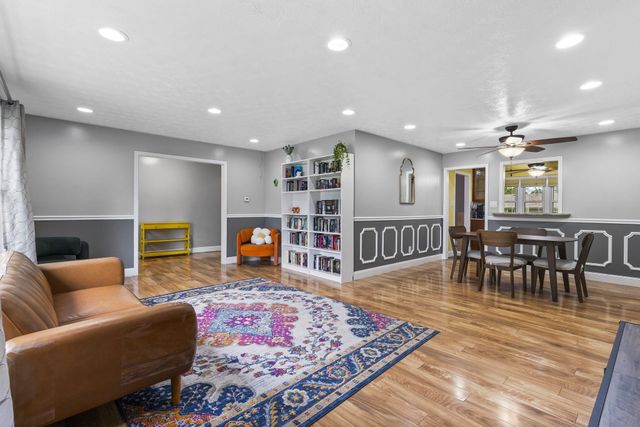 1514 West Swan Street, Springfield, MO 65807