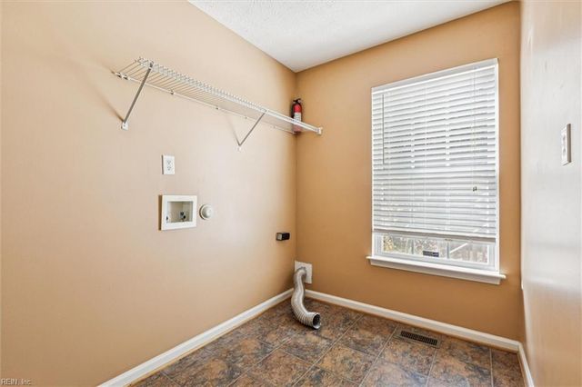 103 Vixen CT, Yorktown, VA 23693