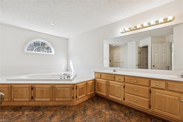 103 Vixen CT, Yorktown, VA 23693