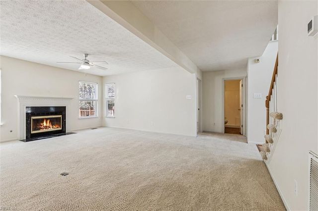 103 Vixen CT, Yorktown, VA 23693