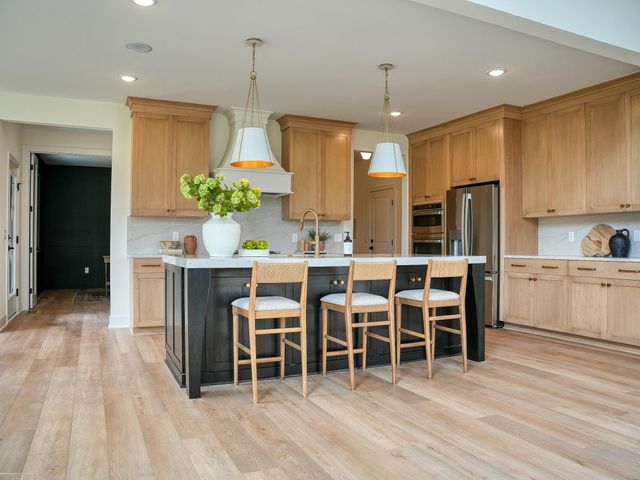 50930 Mistwood Drive, Macomb, MI 48042