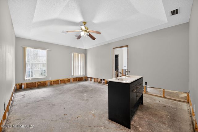 4402 KENNDLE Road, Jacksonville, FL 32208