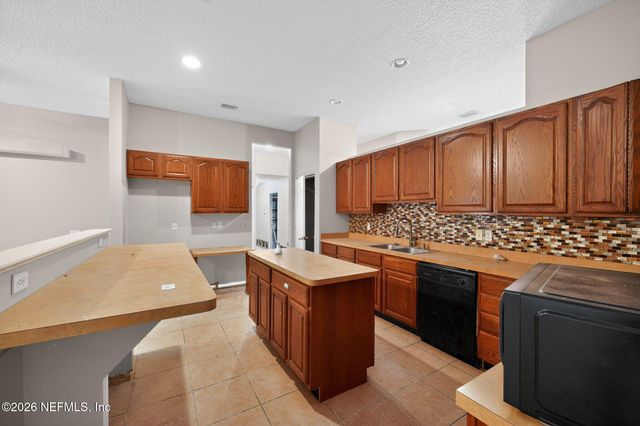 4402 KENNDLE Road, Jacksonville, FL 32208