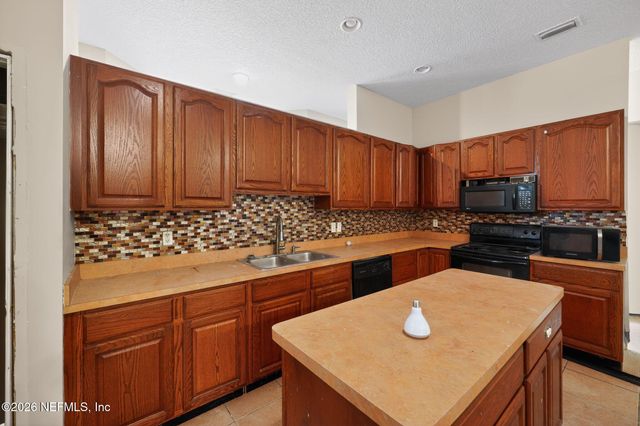 4402 KENNDLE Road, Jacksonville, FL 32208