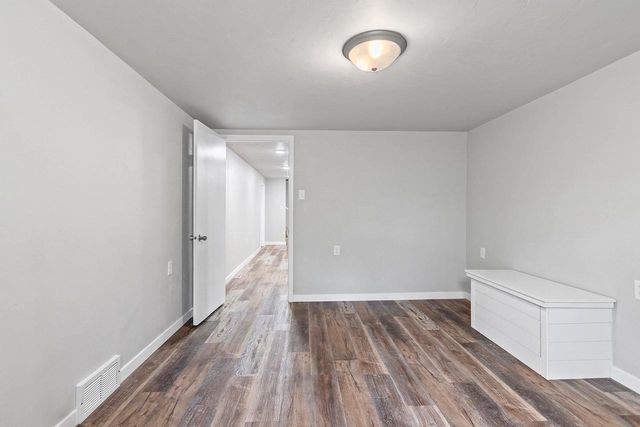 1914 LILAC LANE, Green Bay, WI 54302