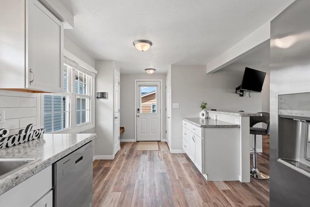 1914 LILAC LANE, Green Bay, WI 54302