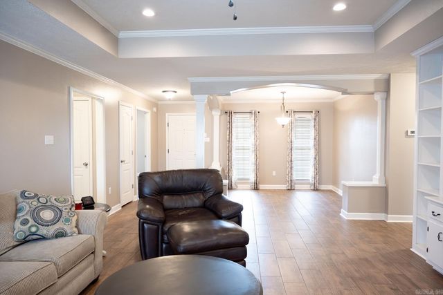 27 Hummingbird Drive, Vilonia, AR 72173