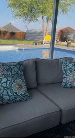 27 Hummingbird Drive, Vilonia, AR 72173