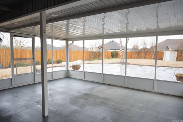 27 Hummingbird Drive, Vilonia, AR 72173