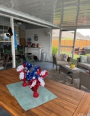 27 Hummingbird Drive, Vilonia, AR 72173