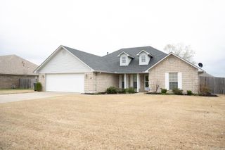 27 Hummingbird Drive, Vilonia, AR 72173