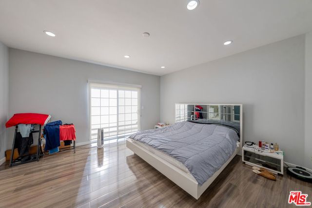 2256 Montrose Avenue 2, Montrose, CA 91020